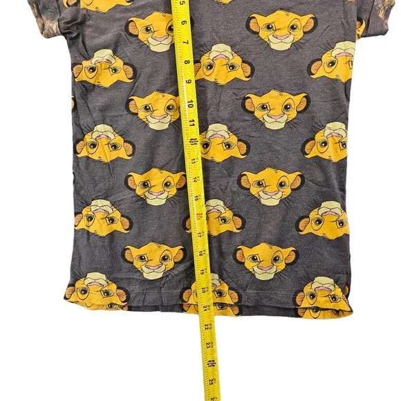 Disney Womens Size S Gray Graphic Tee Lion King Simba Face T-Shirt Casualwear - Picture 7 of 9